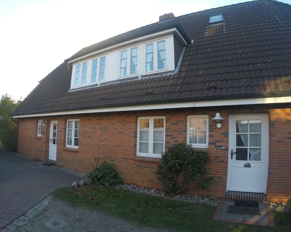 Ferienwohnungen Und Haushaelfte Friesland Midlum  외부 사진