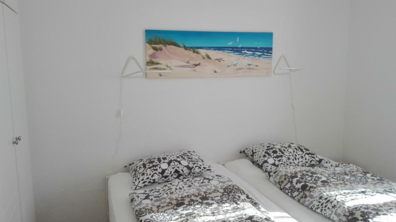Ferienwohnungen Und Haushaelfte Friesland Midlum  외부 사진